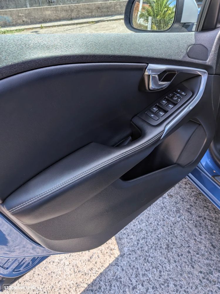 Volvo V40 D3 RDesign - 11