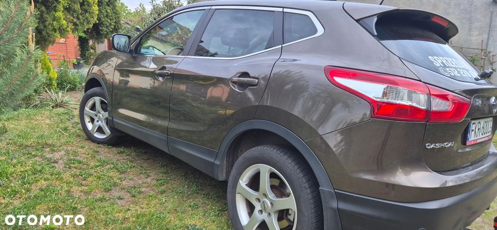 Nissan Qashqai - 2