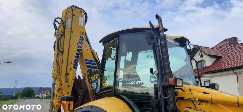 Komatsu WB97S-2 - 4