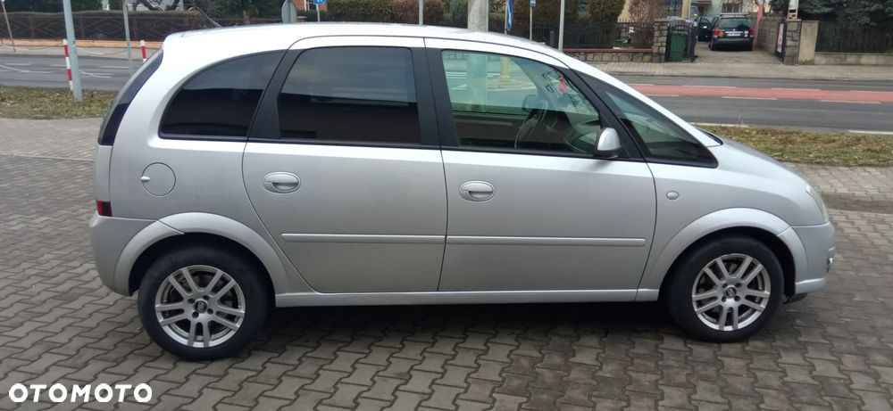 Opel Meriva 1.6 16V - 8
