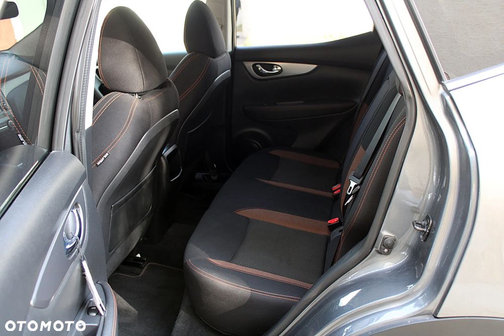 Nissan Qashqai 1.3 DIG-T N-Connecta - 15