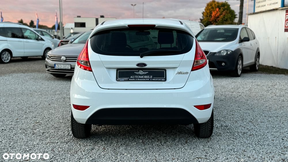 Ford Fiesta 1.4 Trend - 12