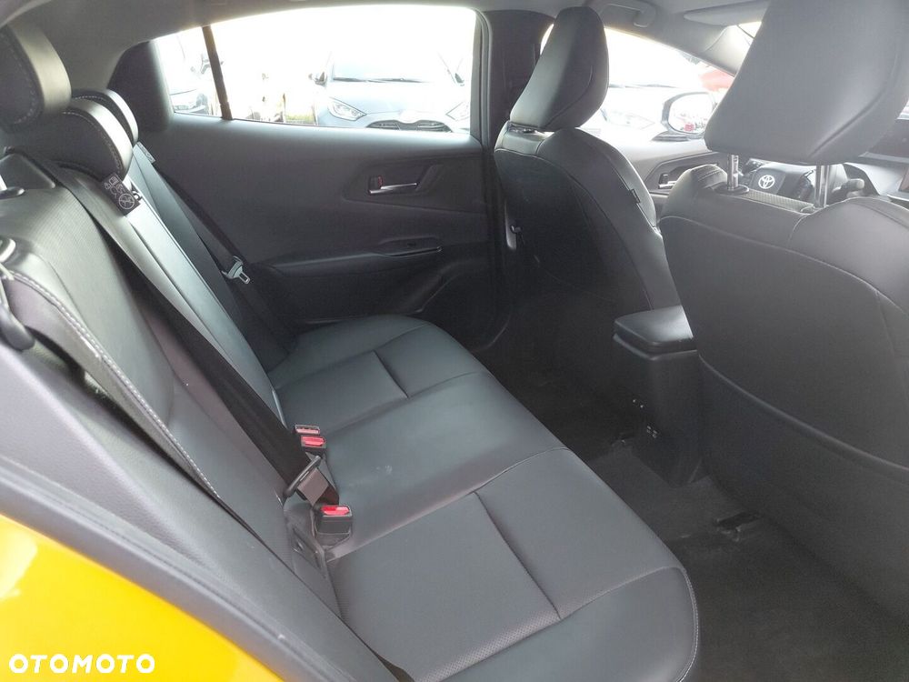 Toyota Prius - 10