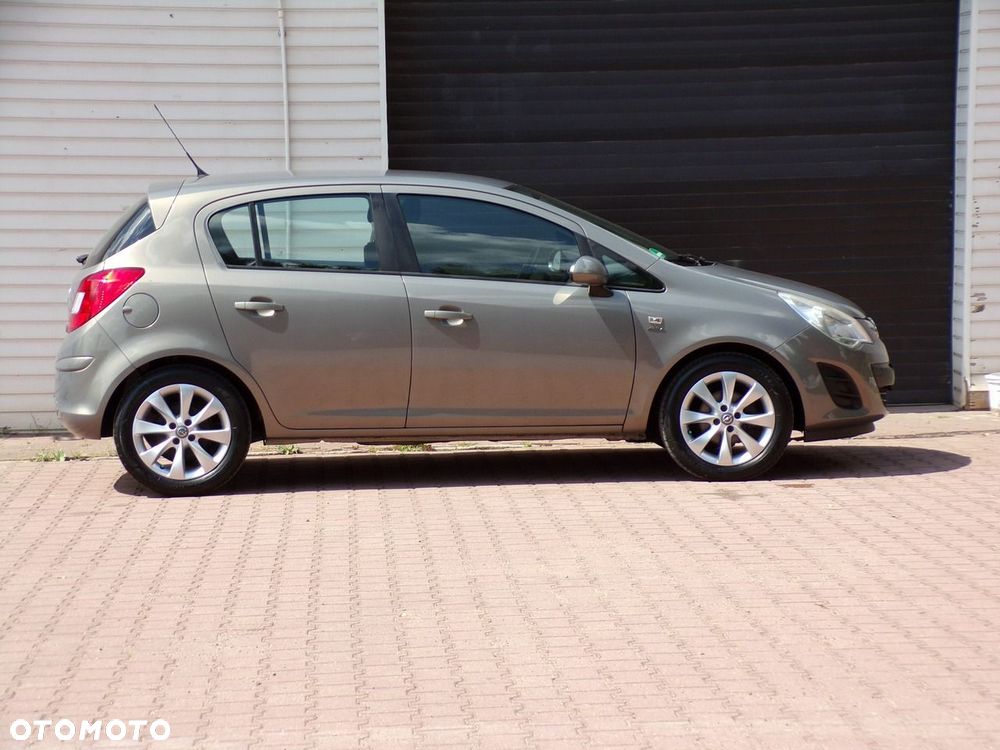 Opel Corsa - 4