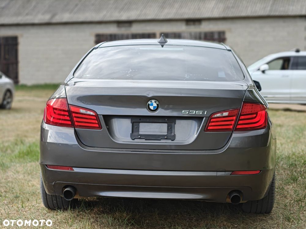 BMW Seria 5 535i Luxury Line - 17