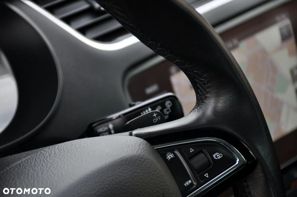 Skoda Octavia 2.0 TDI Elegance DSG - 35