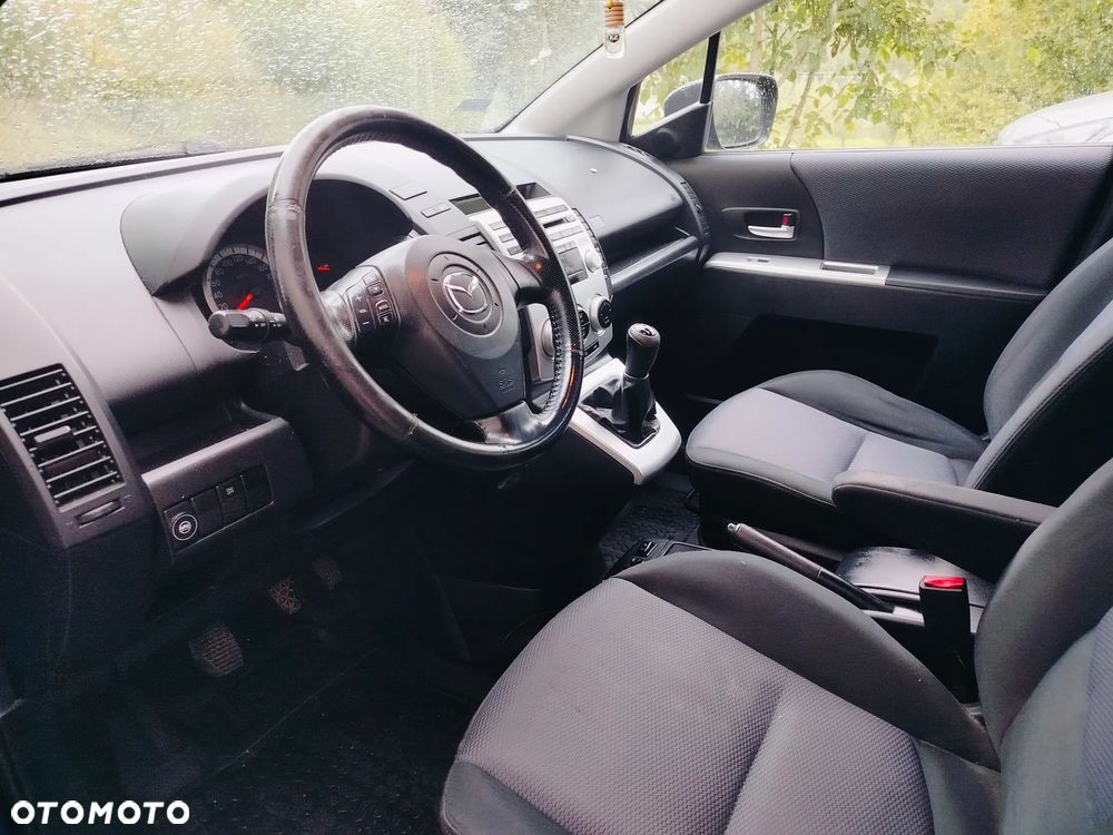 Mazda 5 - 6
