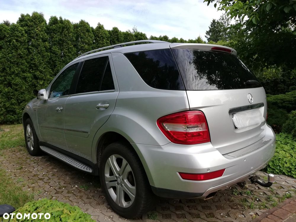 Mercedes-Benz ML 350 BlueTec 4-Matic - 2