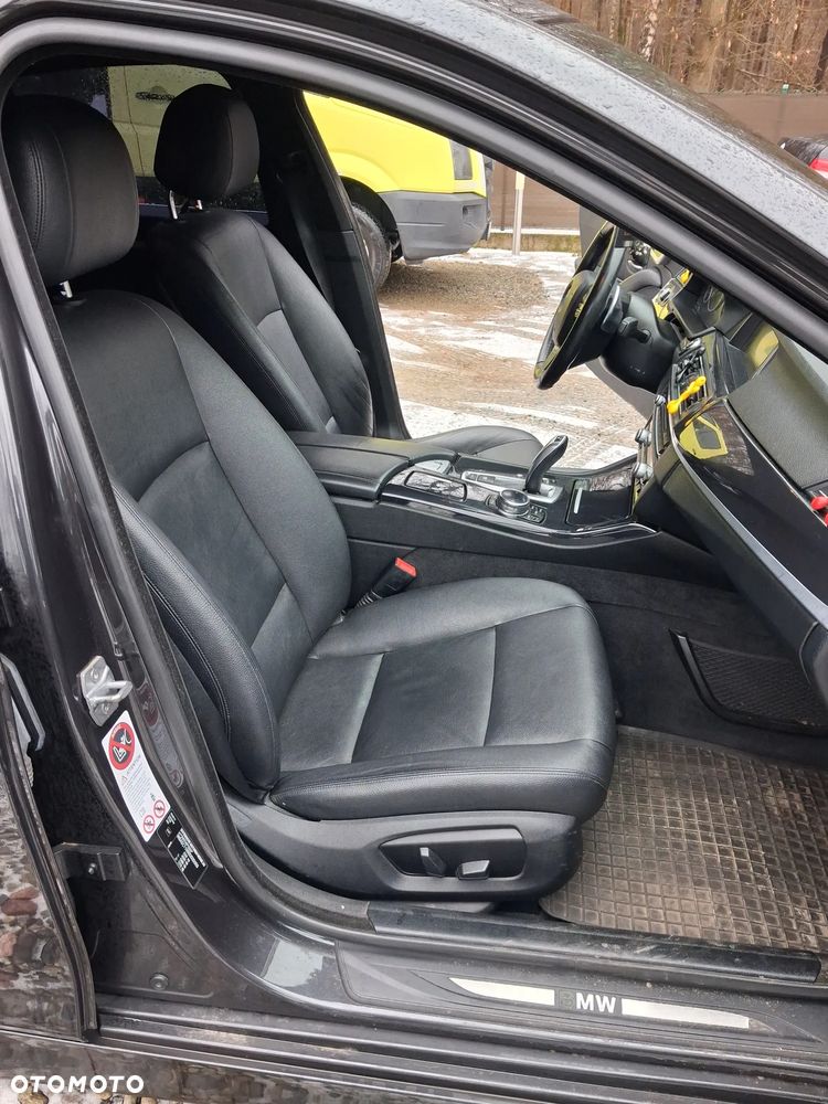 BMW Seria 5 518d Modern Line - 13