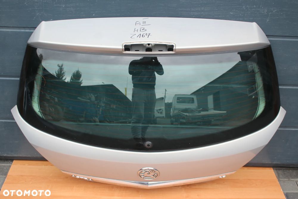 KLAPA BAGAŻNIKA OPEL ASTRA H HATCHBACK 5D Z167