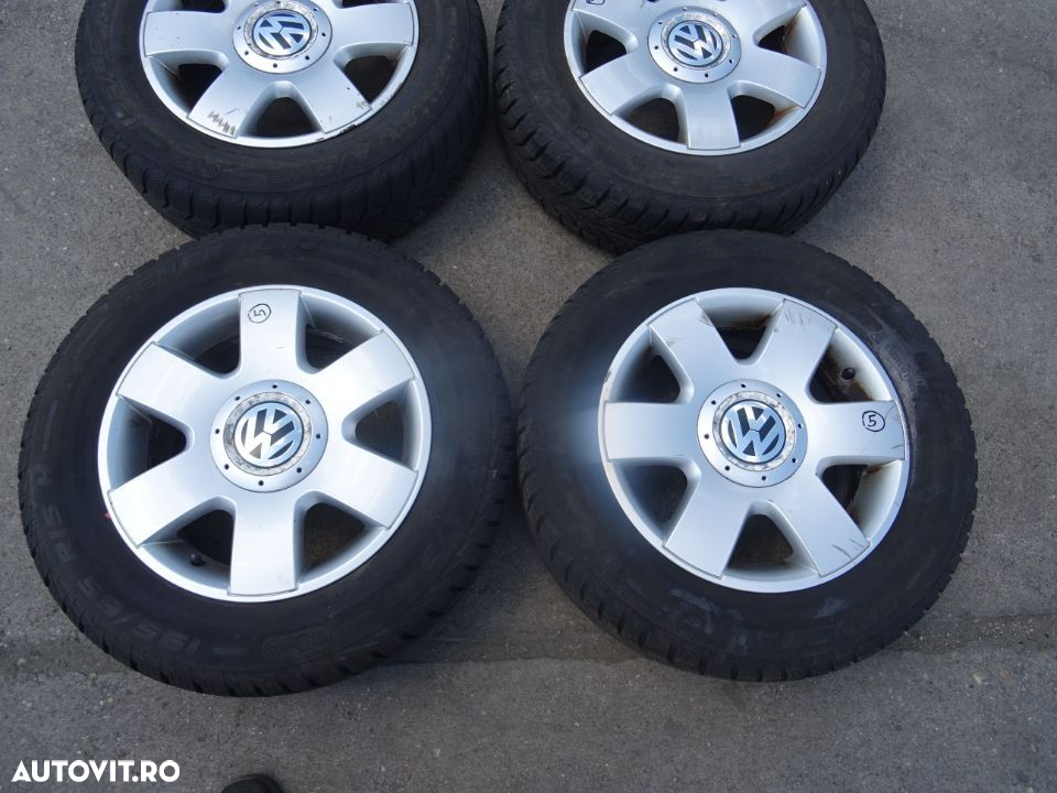 Vand Jante Aliaj cu Cauciucuri M+S Volkswagen Caddy 195/65 R15 din 2009 cod: 2K0601025 - 3