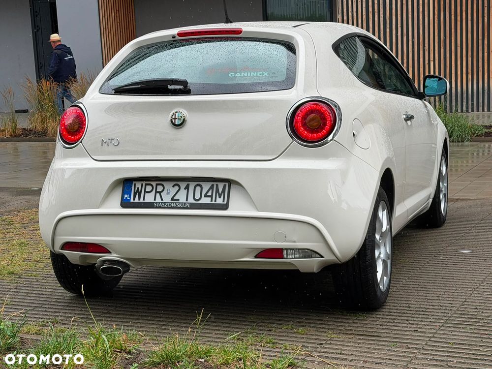 Alfa Romeo Mito 1.4 MultiAir Distinctive - 21