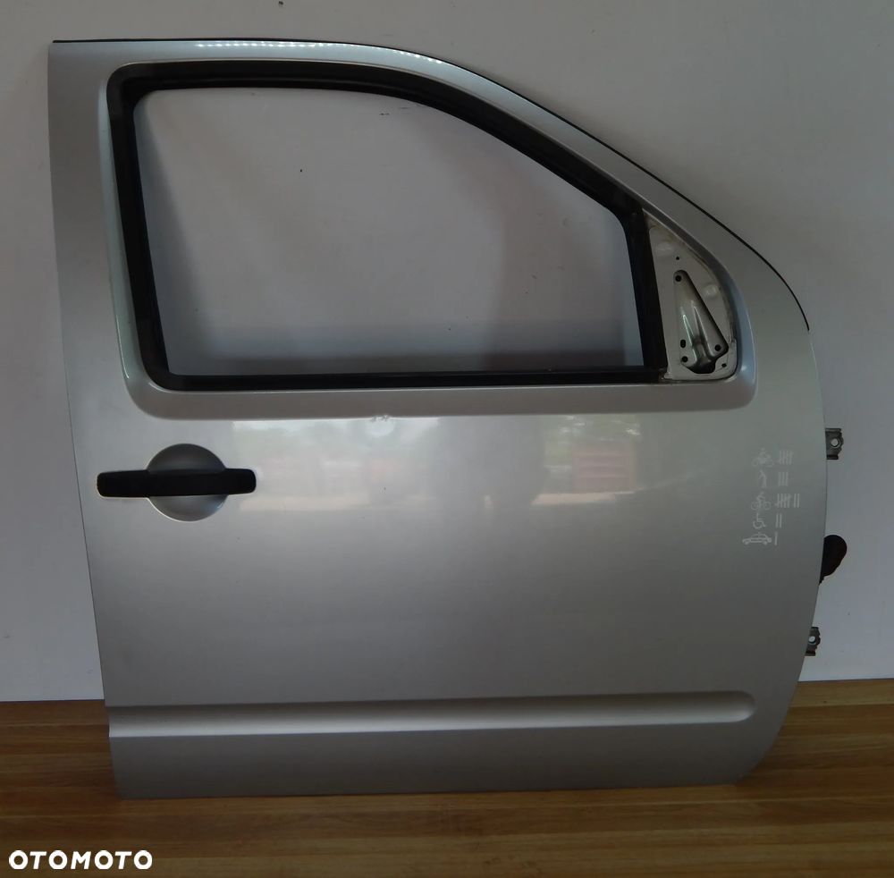 Drzwi przód przednie Nissan Pathfinder R51 Navara D40 05-12 KL0 srebrny Łuków części - 2