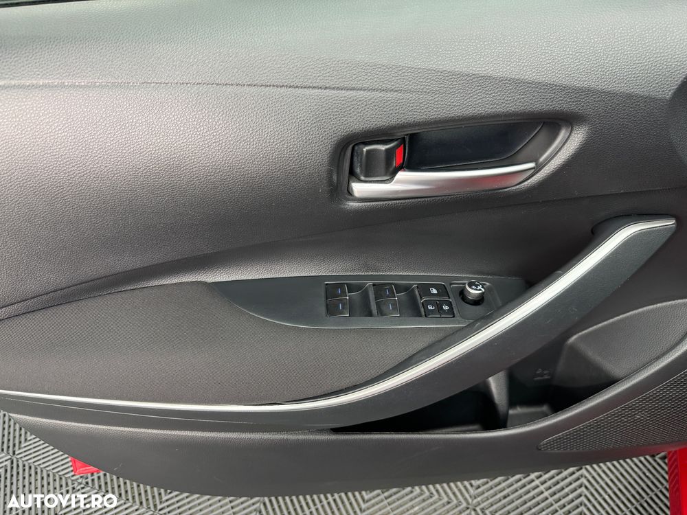 Toyota Corolla Sedan 1.8 HSD Business - 20