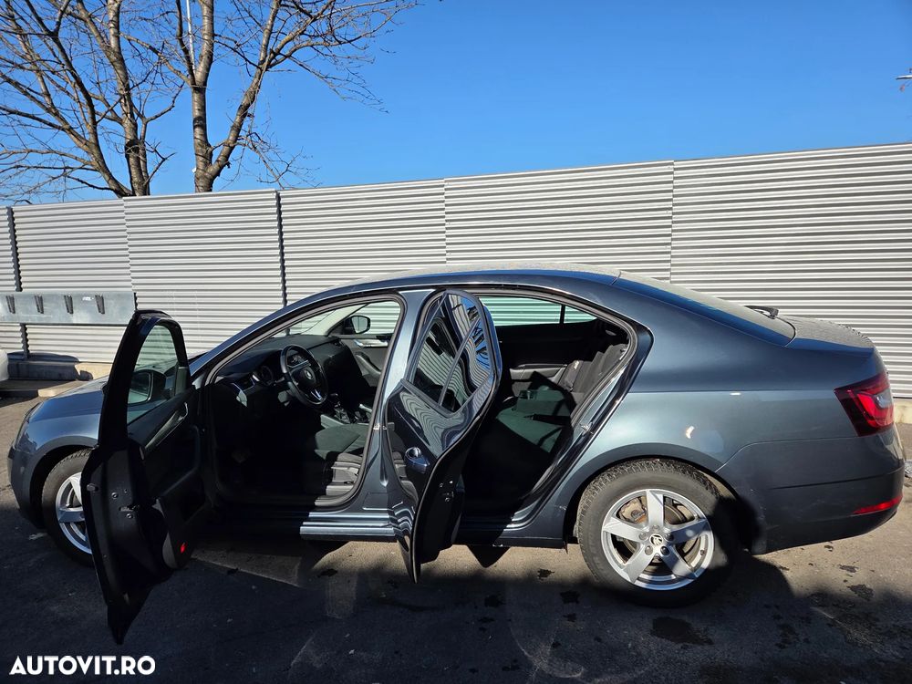Skoda Octavia 1.0 TSI DSG Style - 5