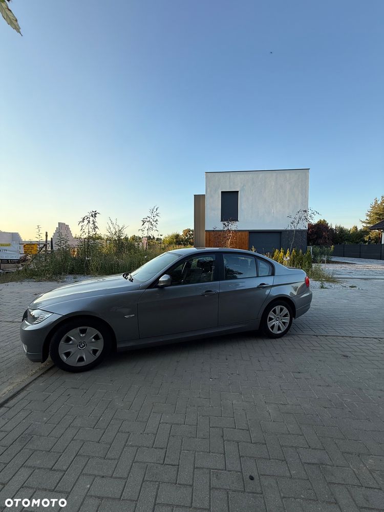 BMW Seria 3 318i - 15