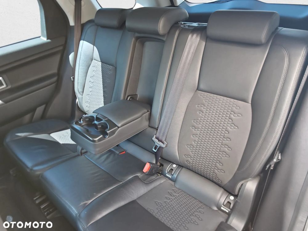 Land Rover Discovery Sport 2.0 D180 SE - 24