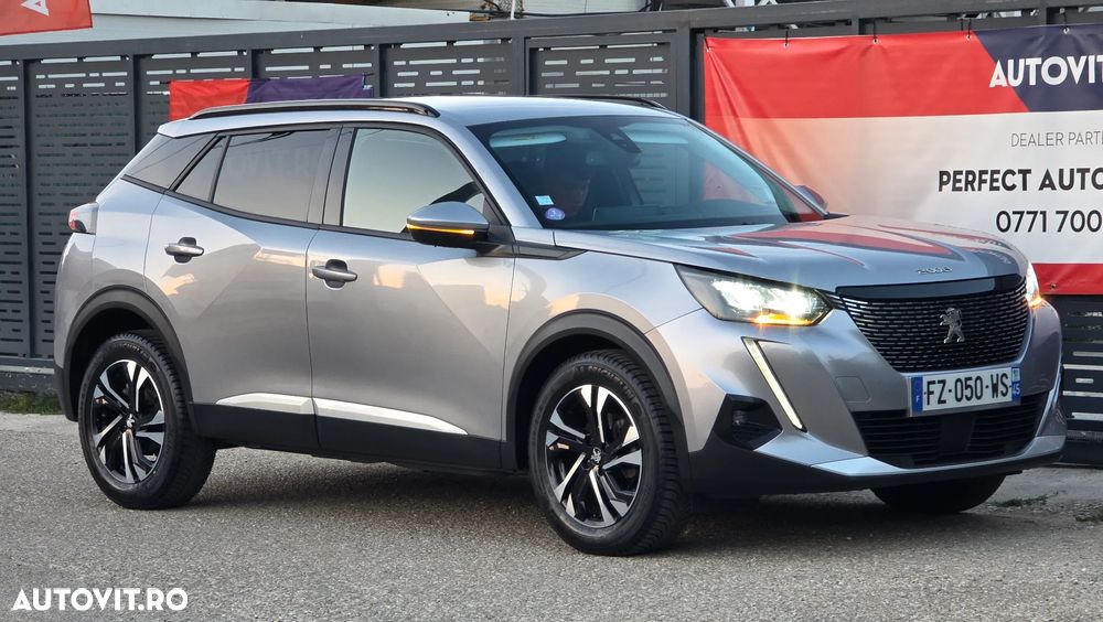 Peugeot 2008 PureTech 130 EAT8 GT - 8