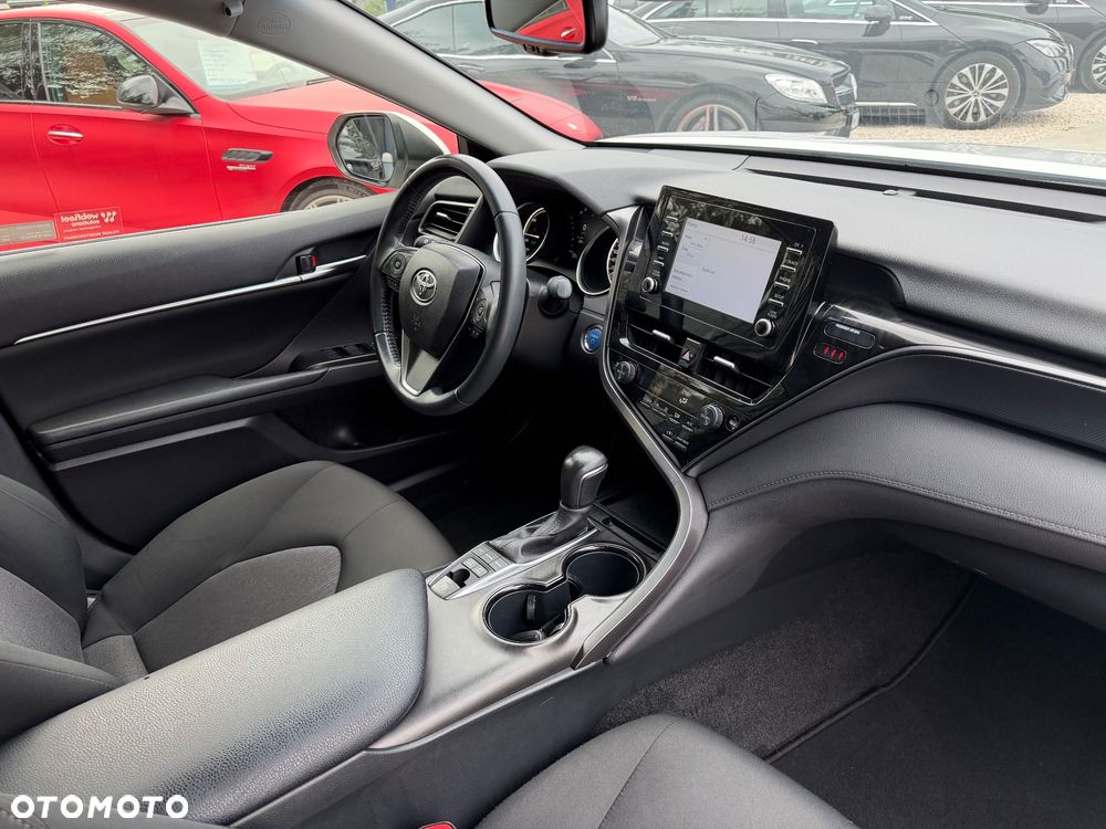 Toyota Camry 2.5 Hybrid Comfort CVT - 31