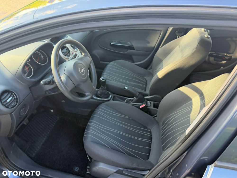 Opel Corsa 1.2 16V Cosmo - 5