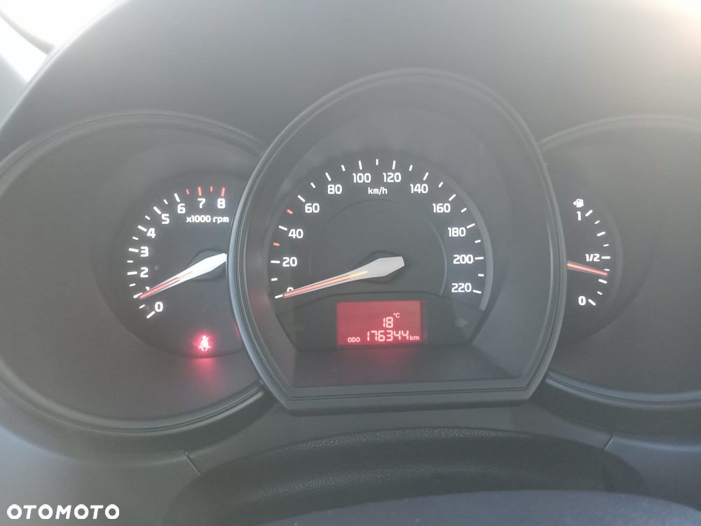 Kia Rio 1.2 Attract - 15
