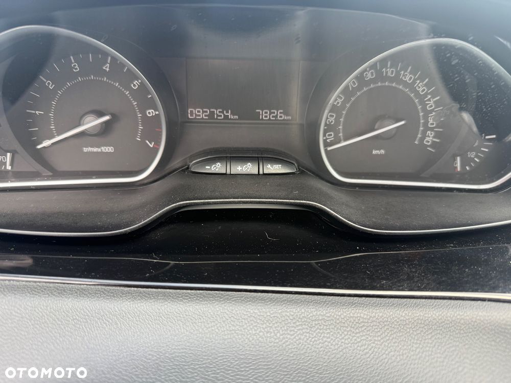 Peugeot 208 68 VTI Active - 8