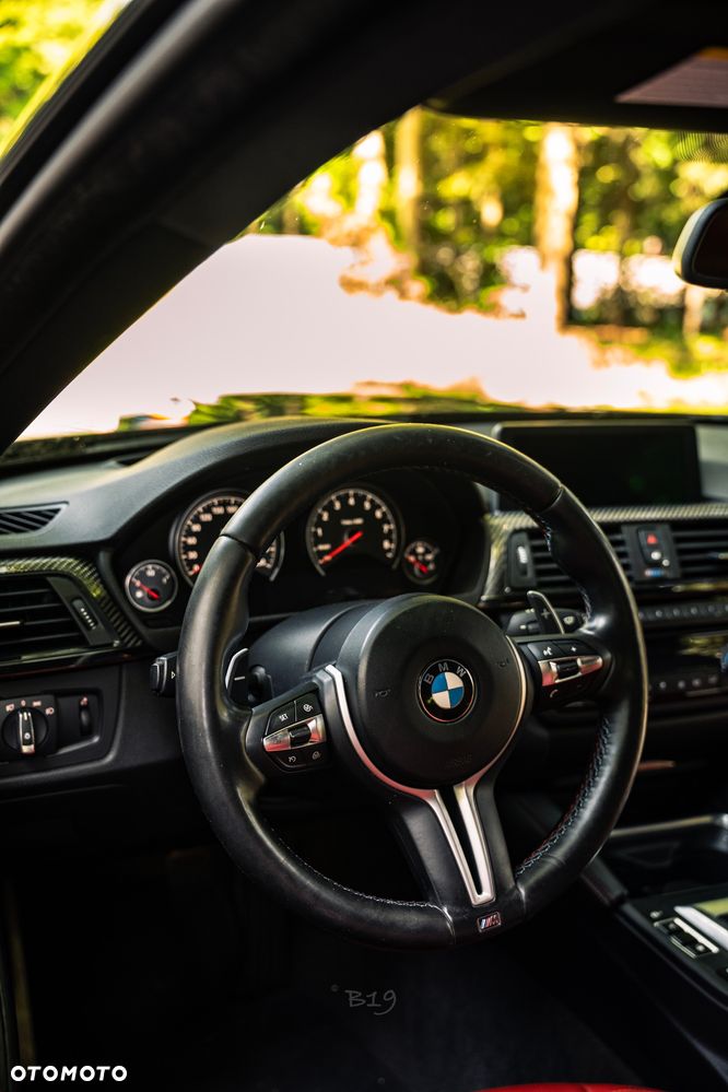 BMW M4 Coupe DKG - 20