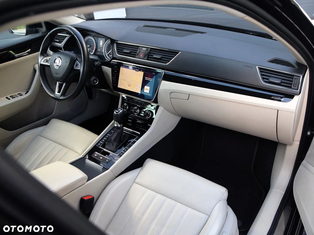 Skoda Superb 2.0 TSI 4x4 L&K DSG - 9