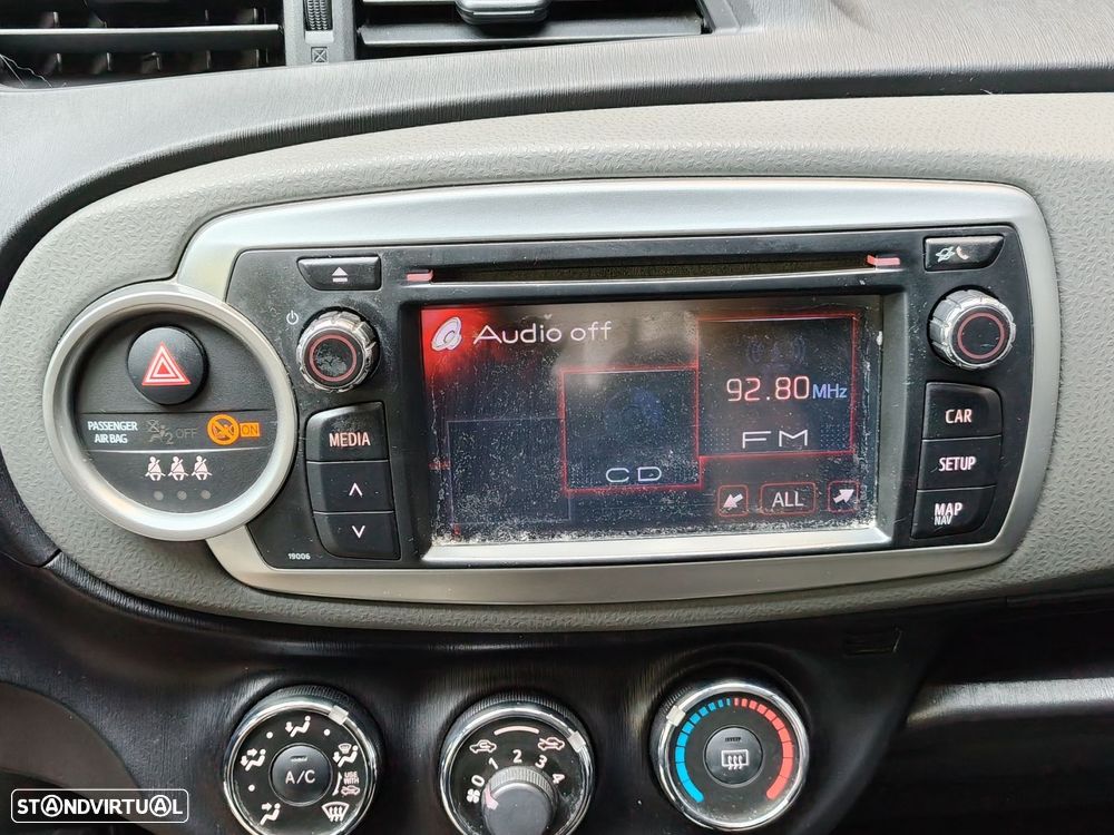 Toyota Yaris 1.4 D-4D Comfort - 14