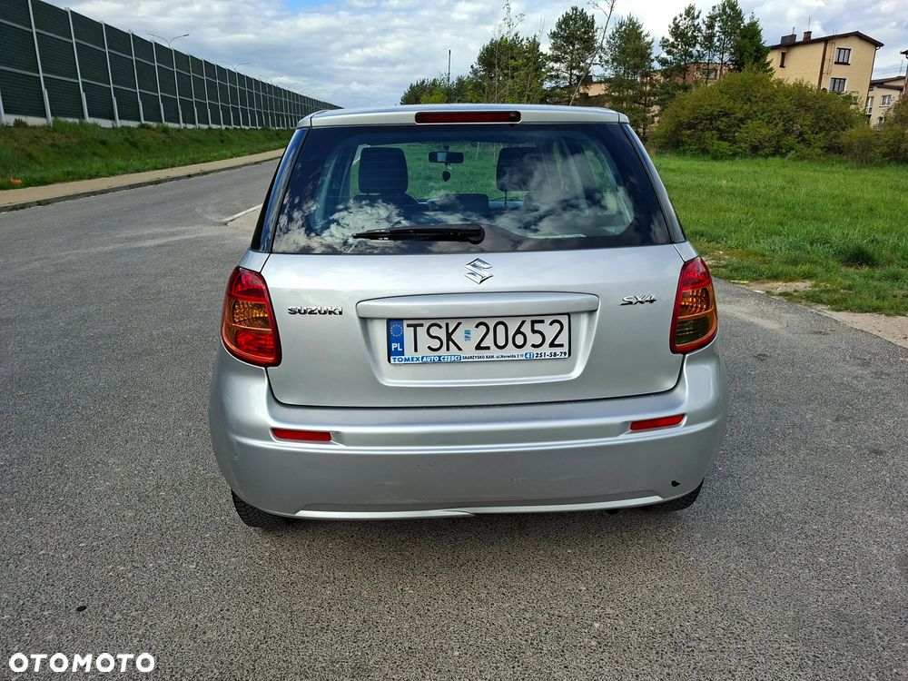 Suzuki SX4 - 8