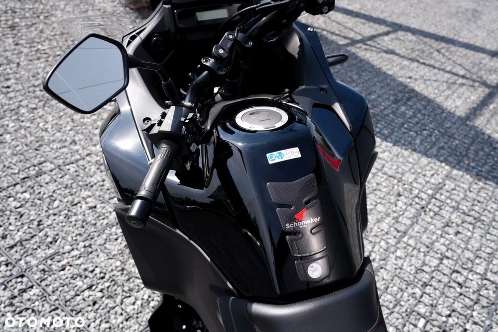 Honda NT - 12