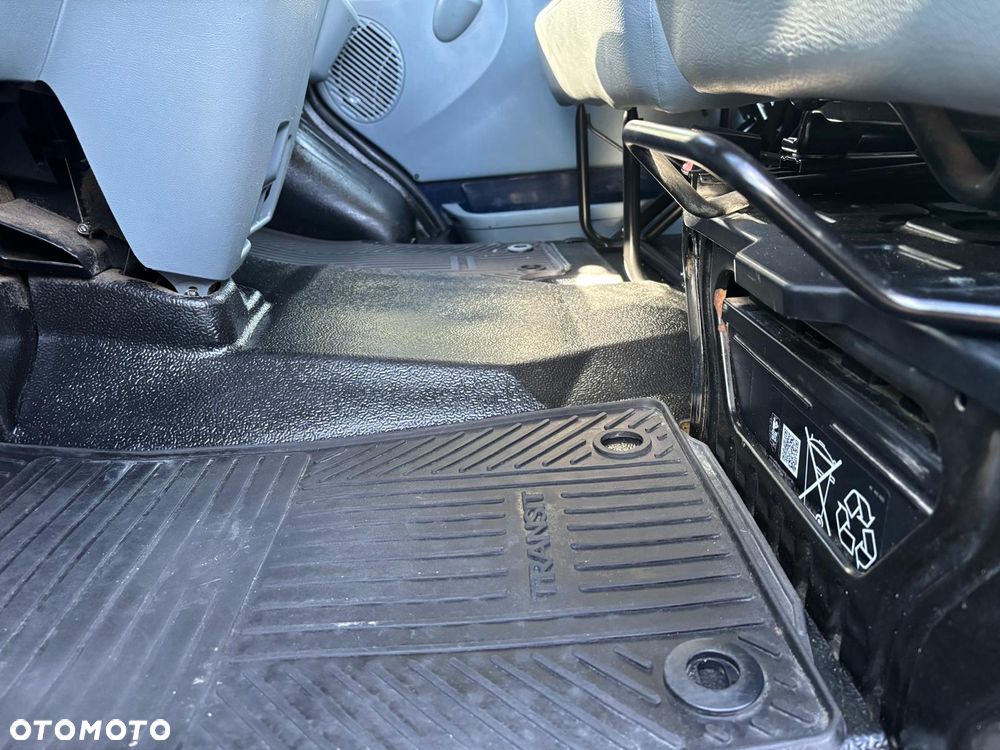 Ford Transit - 6