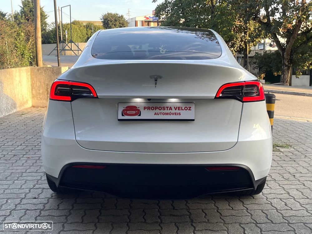 Tesla Model Y RWD - 8