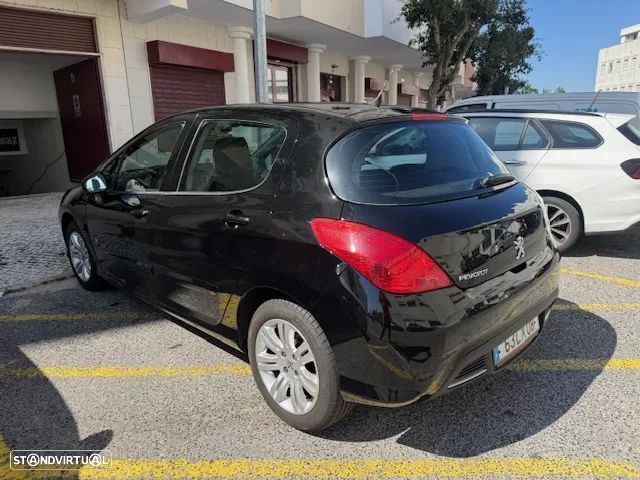 Peugeot 308 1.6 HDi Active — fotografia 13