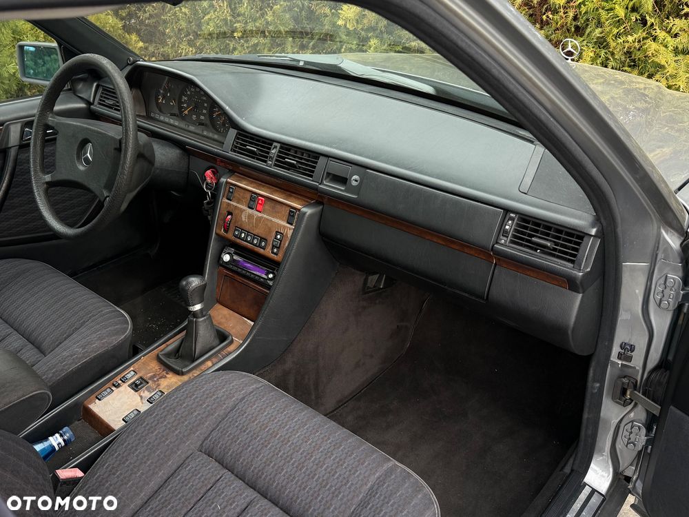 Mercedes-Benz W124 (1984-1993) - 6