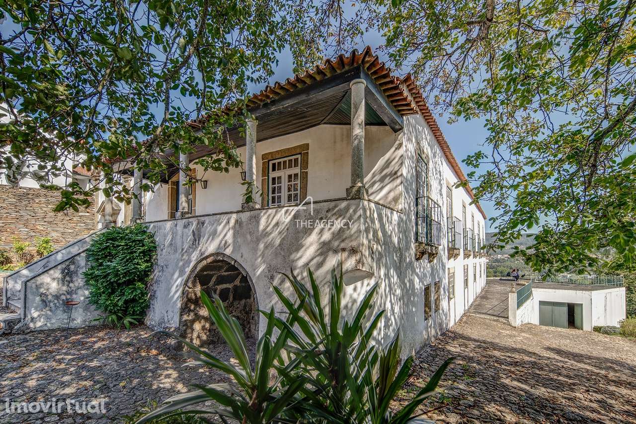 Quinta brasonada do século XIX - Grande imagem: 2/59