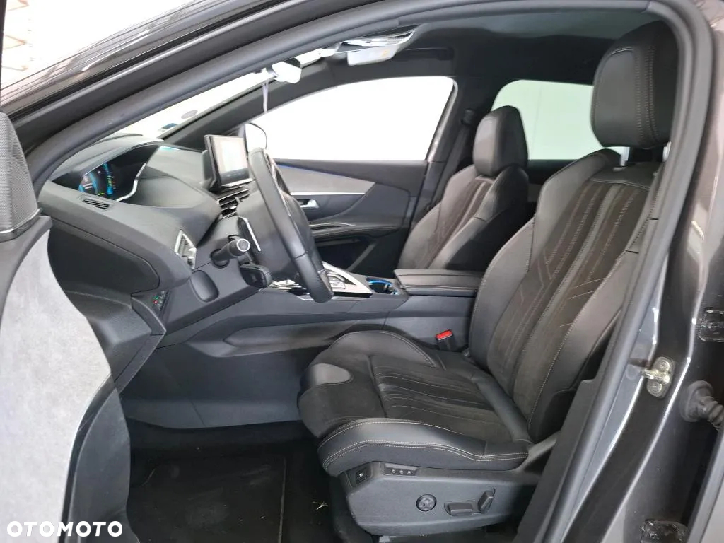 Peugeot 3008 Hybrid 225 e-EAT8 GT Pack - 9
