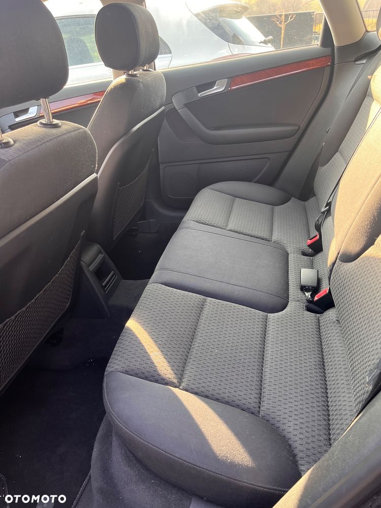 Audi A3 Sportback 1.6 TDI DPF Ambiente - 17