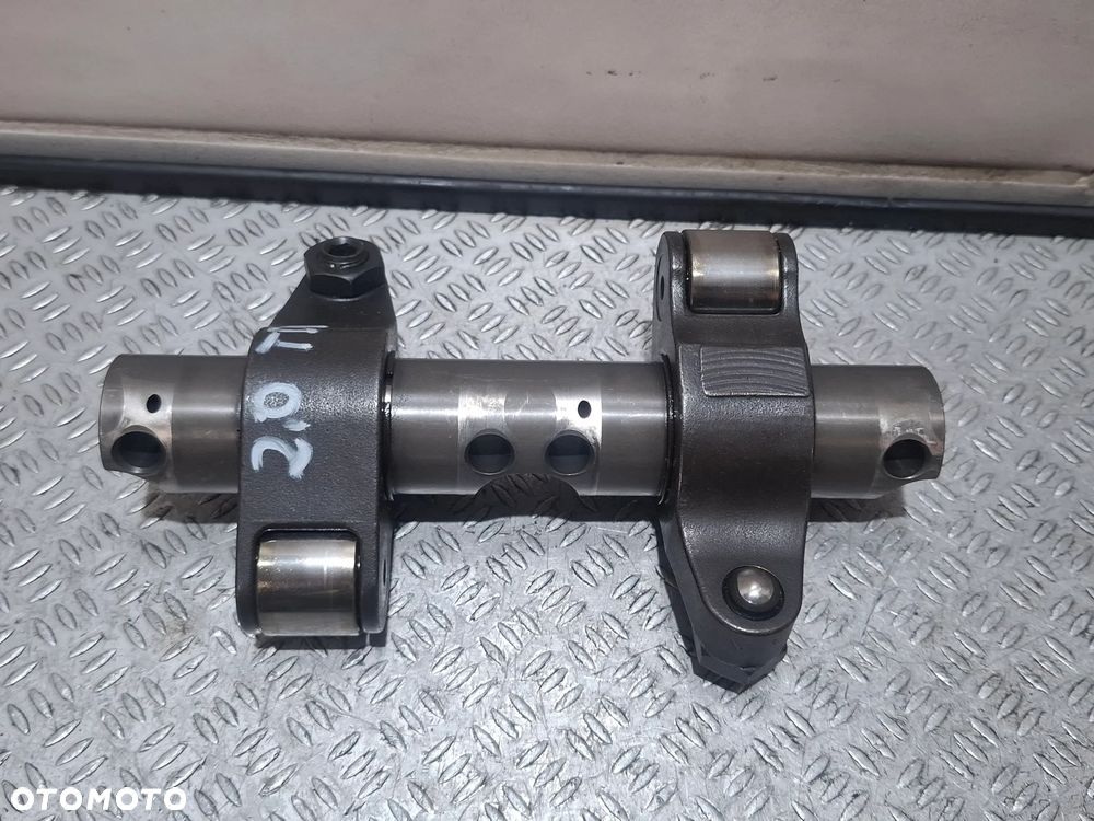 Wałek popychacza zaworu Volkswagen Audi Skoda 2,0 Tdi nr 038443H - 2
