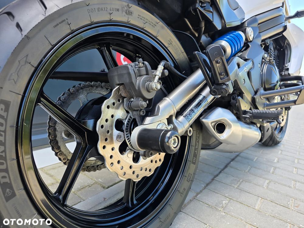 Kawasaki ER - 24