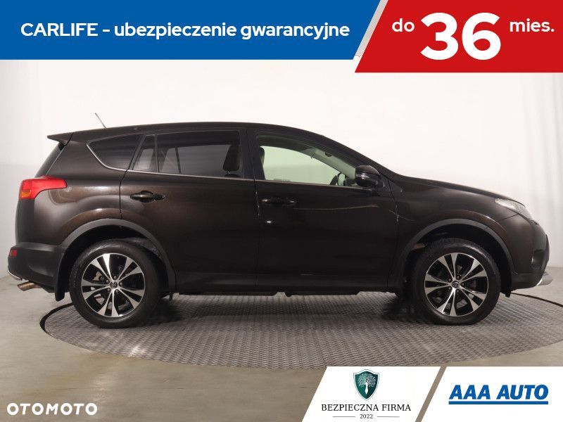 Toyota RAV4 - 8
