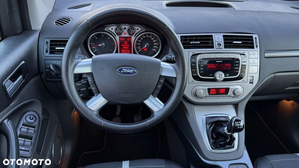 Ford Kuga 2.0 TDCi 4x4 Champions Edition - 26