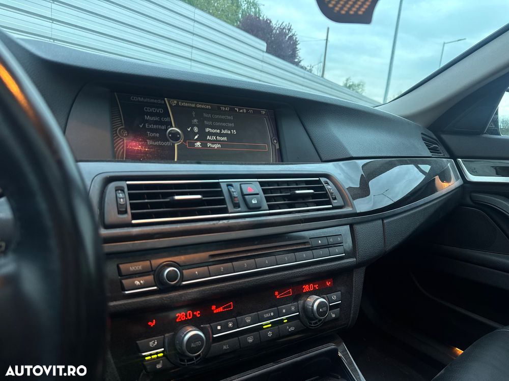 BMW Seria 5 520d Aut. - 9