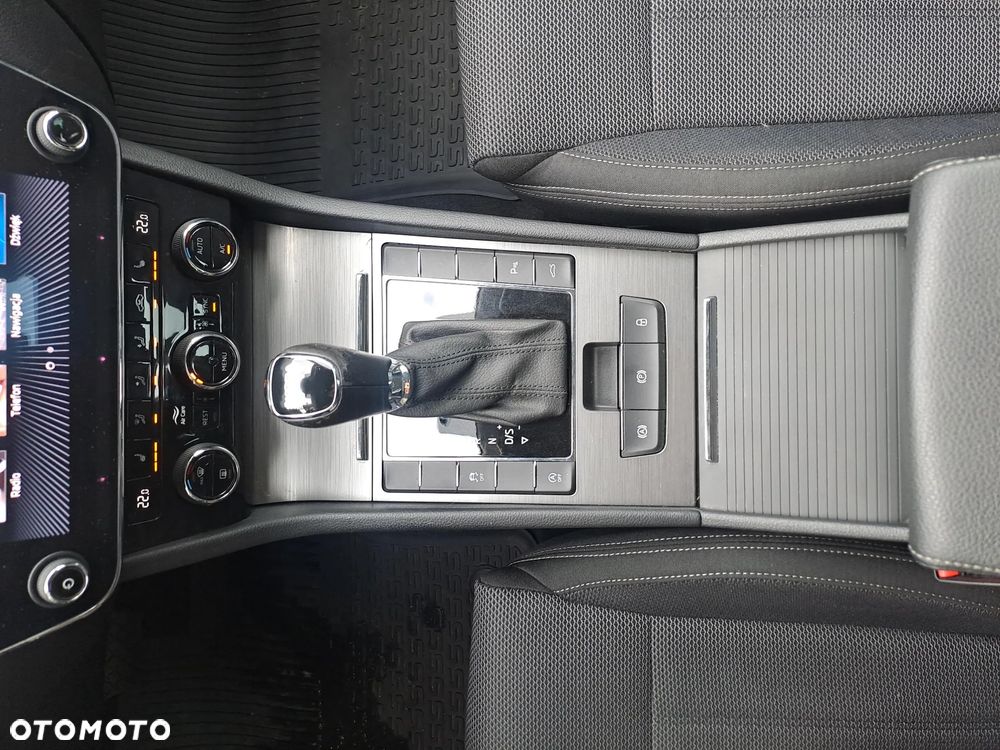 Skoda Superb 2.0 TDI SCR Style DSG - 19