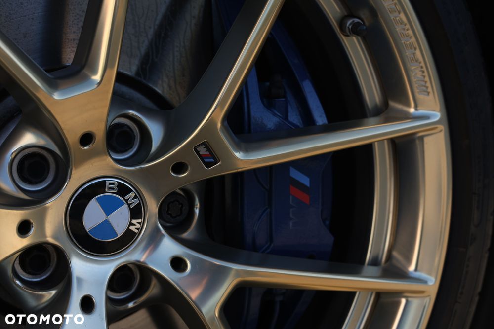 BMW Seria 8 - 13