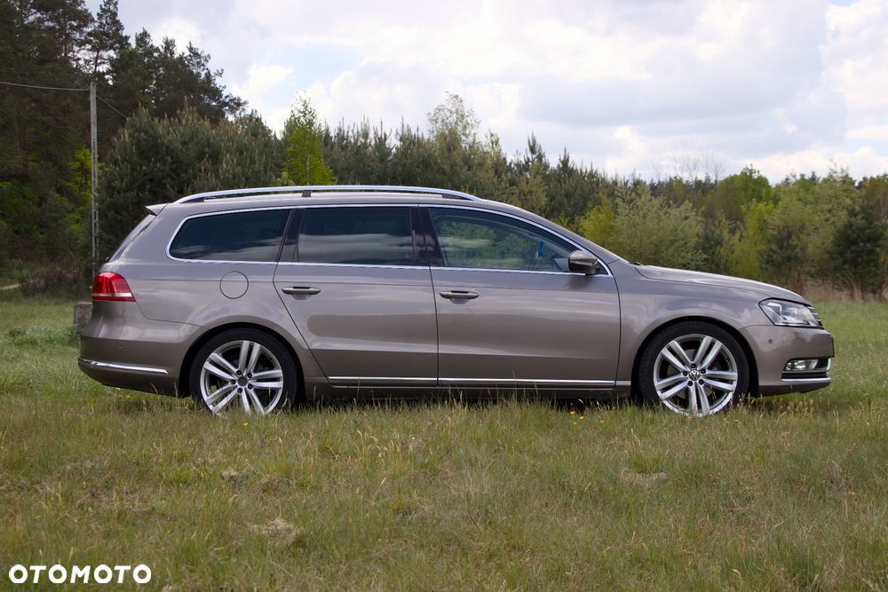 Volkswagen Passat Variant 2.0 TDI DSG BlueMotion Technology Exclusive - 4