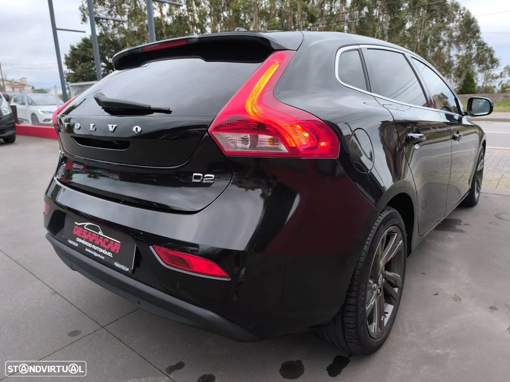 Volvo V40 D2 Momentum - 13