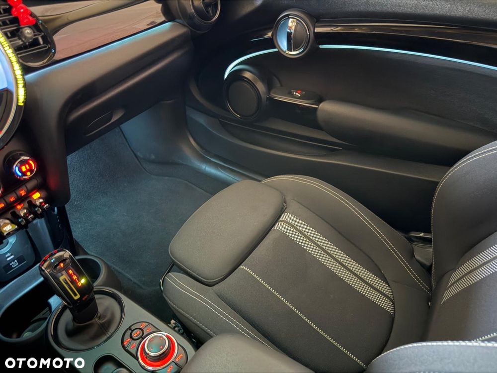 MINI Cooper SE Trim S - 29