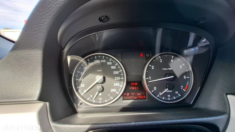 BMW 3 Series 2011 — imagine 9