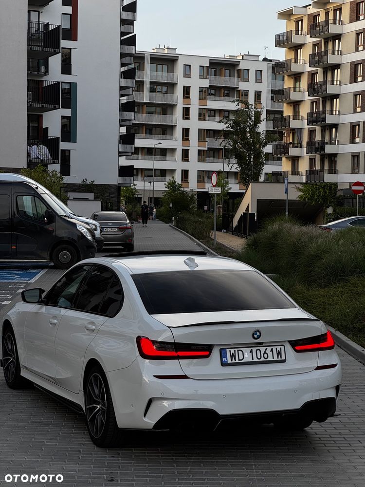 BMW Seria 3 330i xDrive M Sport - 10